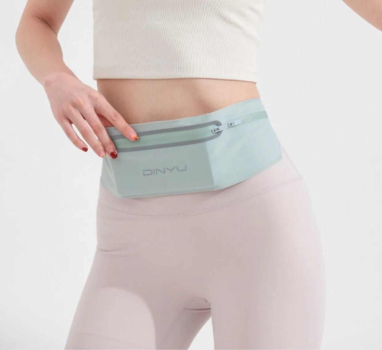 Adjustable sports fanny pack with phone holder for running and gym