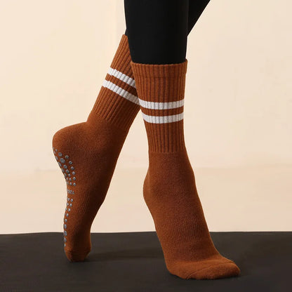 New High Quality Bandage Yoga Socks Anti-Slip Quick-Dry Damping Pilates Ballet Socks Good Grip For Women Cotton Fitness Socks