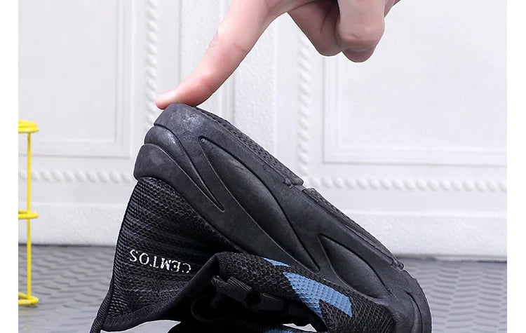 ChatGPT said:
Men’s Lightweight Sports Shoes