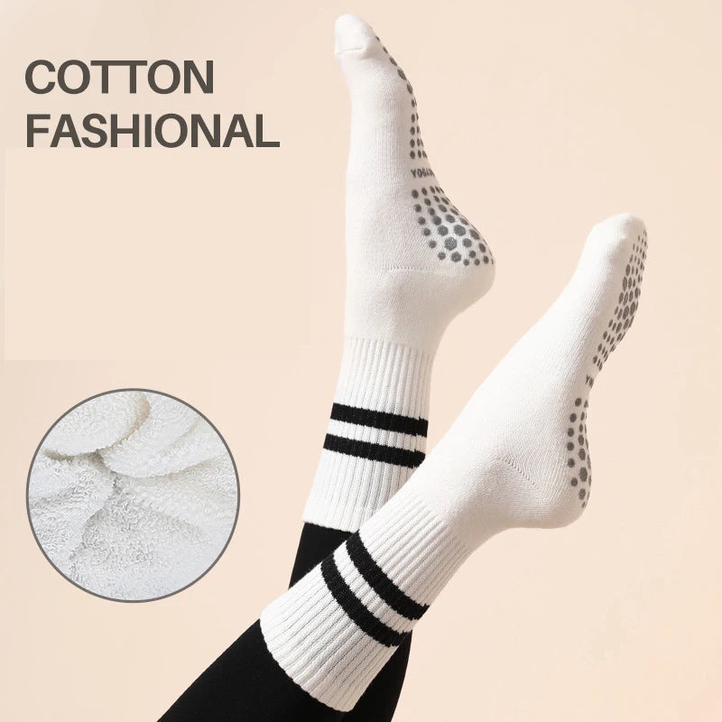 New High Quality Bandage Yoga Socks Anti-Slip Quick-Dry Damping Pilates Ballet Socks Good Grip For Women Cotton Fitness Socks